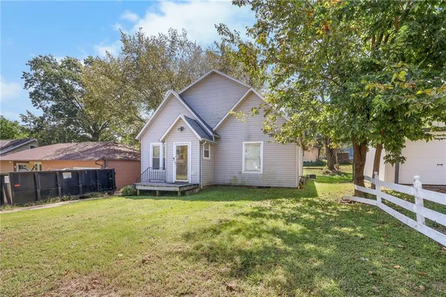 $107,100 | 1109 Main Street, Osawatomie, KS 66064