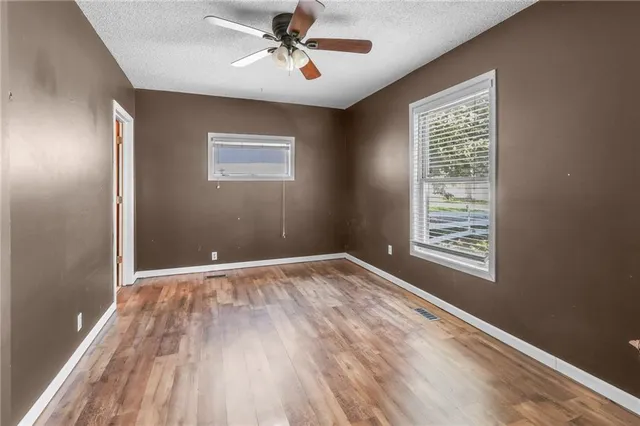 $107,100 | 1109 Main Street, Osawatomie, KS 66064