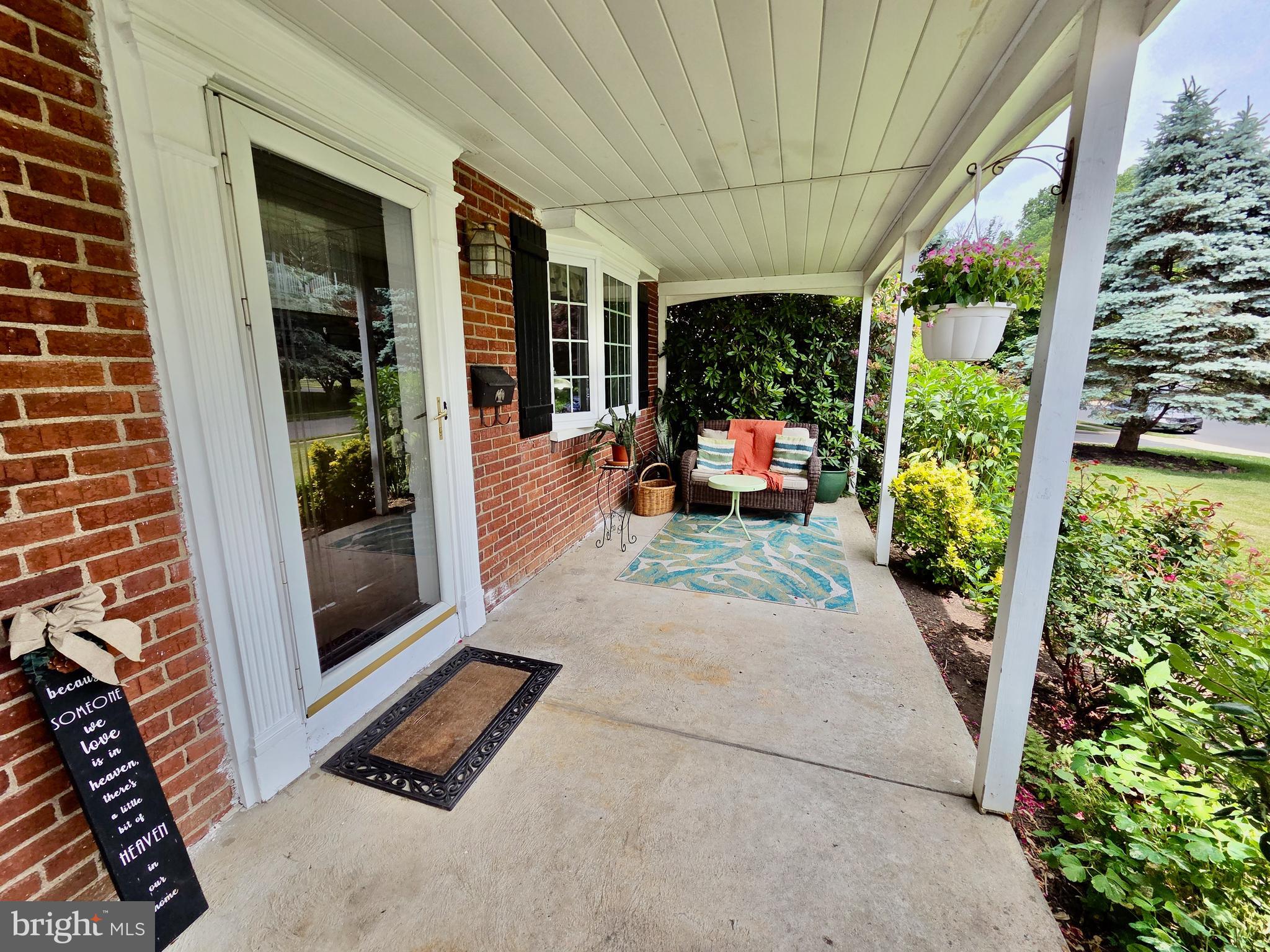 310 Butler Road Springfield, PA 19064 - Photo 3 of 36 Front Porch