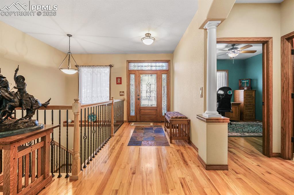 17990 Sawmill Road Colorado Springs, CO 80908 - Photo 9 of 38