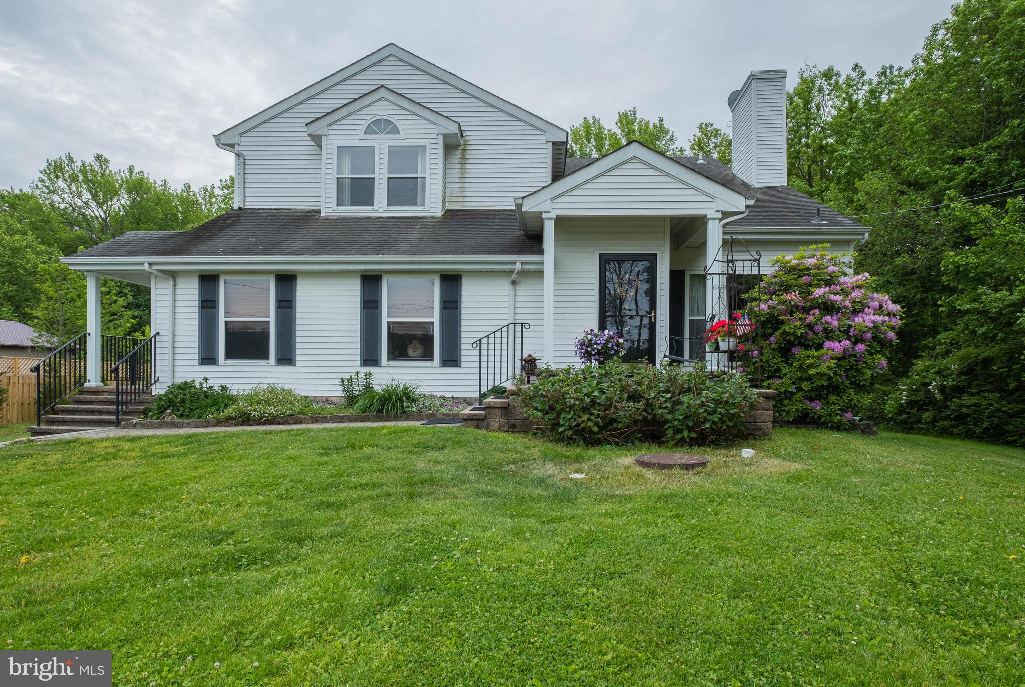49 Friendship Road Cranbury, NJ 08512 - Photo 1 of 33