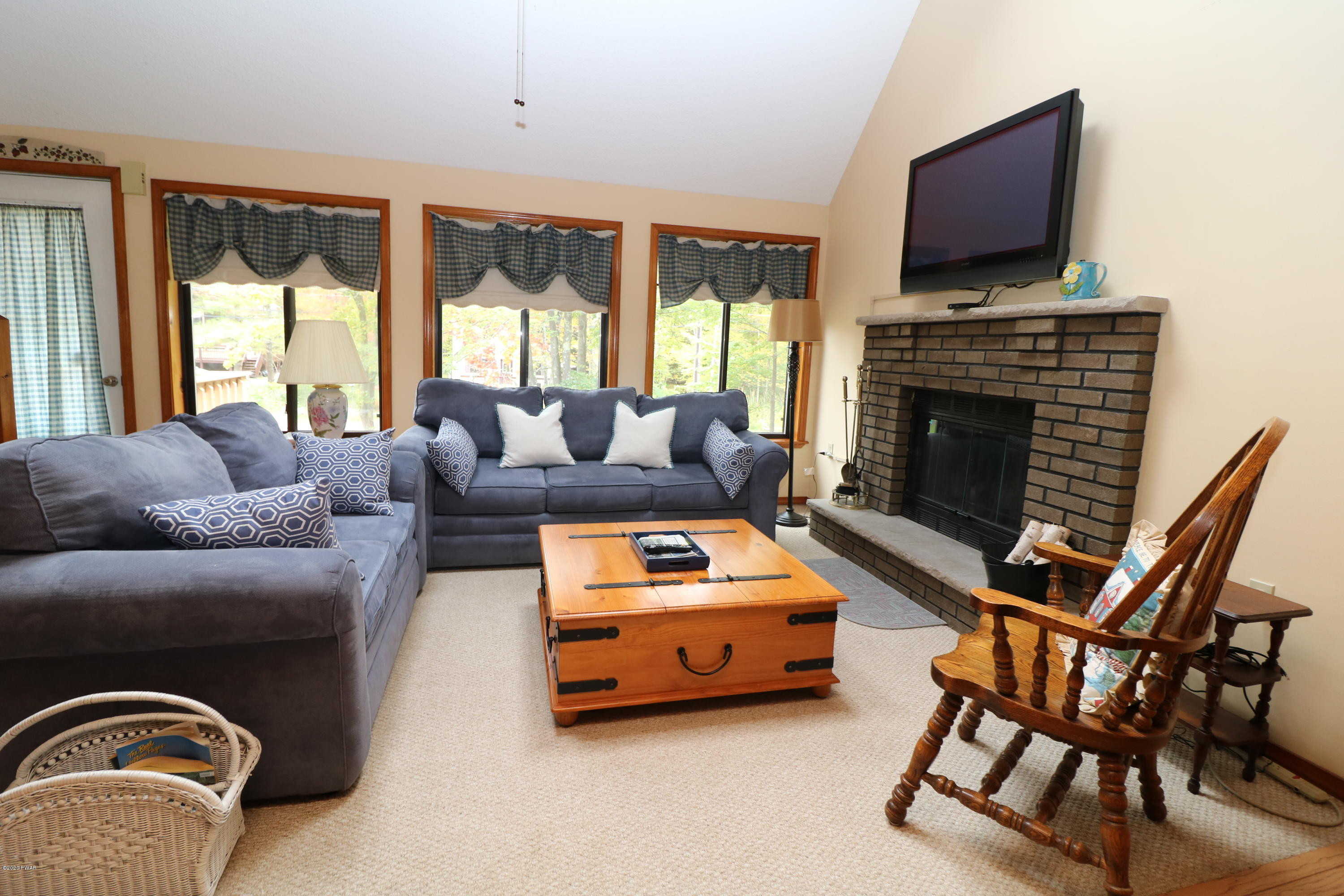 69 Rockway Road Lake Ariel, PA 18436 - Photo 5 of 34
