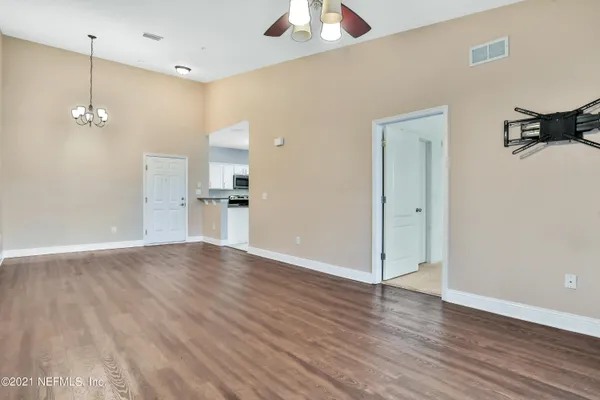 $1,500 | 4908 Key Lime Drive, Unit 302, Jacksonville, FL 32256