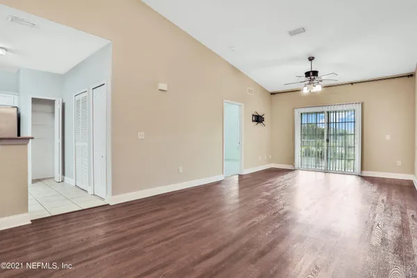 $1,500 | 4908 Key Lime Drive, Unit 302, Jacksonville, FL 32256