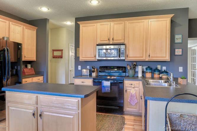 84 Walnut Crest Road Fletcher, NC 28732 - Photo 14 of 36