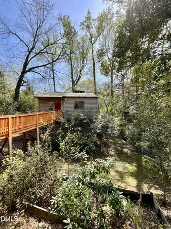 $2,100 | 211 Dacian Avenue, Durham, NC 27701