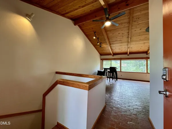 $2,100 | 211 Dacian Avenue, Durham, NC 27701