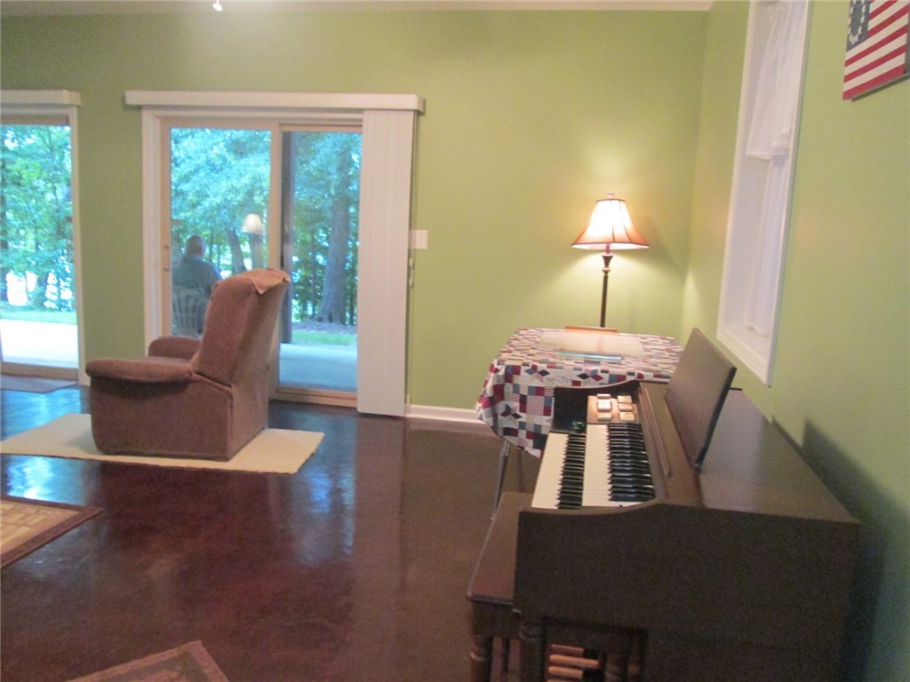 483 Collins Road Lavonia, GA 30553 - Photo 34 of 34 Gallery Image 34