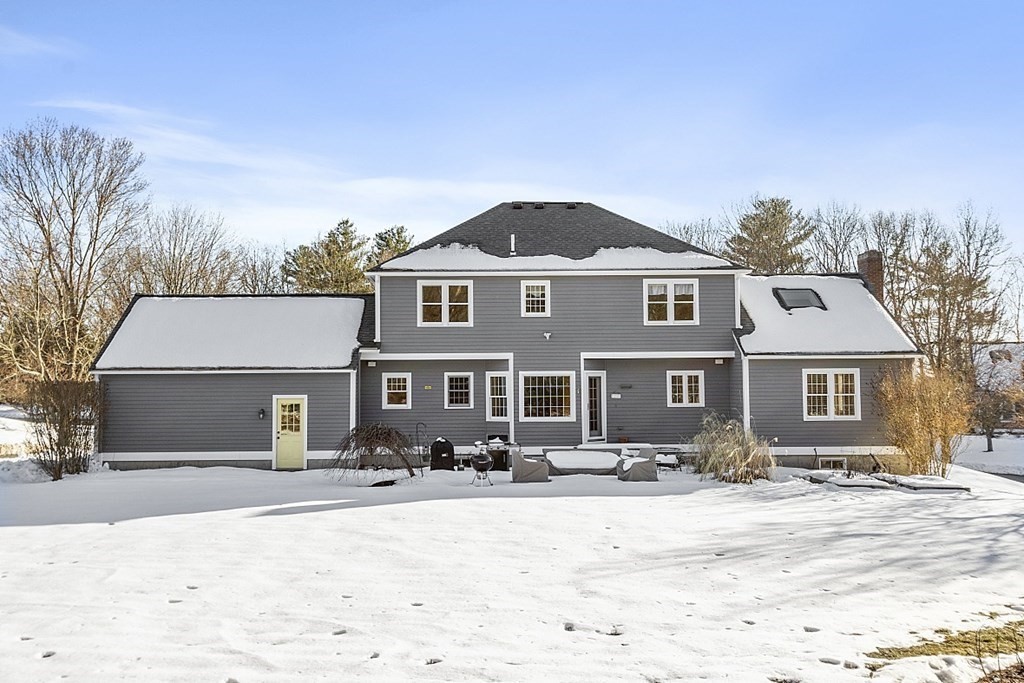 26 Chicory Road Westford, MA 01886 - Photo 2 of 42 Gallery Image 2
