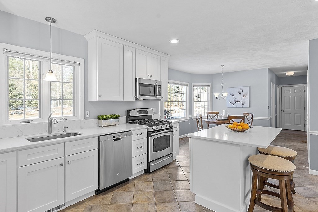 26 Chicory Road Westford, MA 01886 - Photo 5 of 42 Gallery Image 5