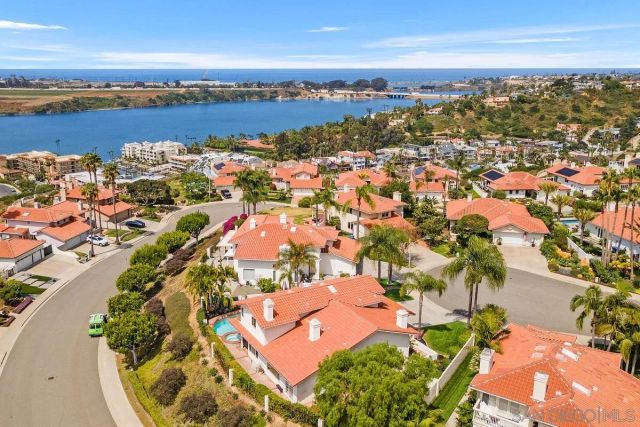 $2,000,000 | 4560 Sea Bluff Circle, Carlsbad, CA 92008