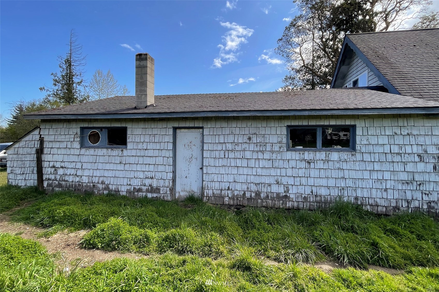 371 Lake Farm Road Port Angeles, WA 98362 - Photo 23 of 36 a view of a house with a yard