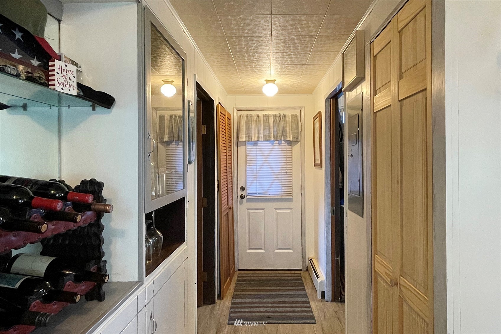 371 Lake Farm Road Port Angeles, WA 98362 - Photo 10 of 36 a bathroom with a shower and a sink
