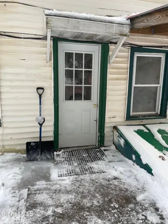 $750 | 160 Quarry Street, Unit 1, Cobleskill, NY 12043