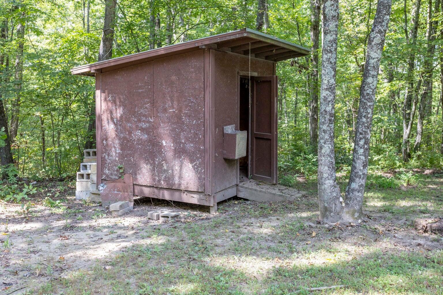1004 Chestnut Ridge Road Spring City, TN 37381 - Photo 25 of 25 Outbuilding