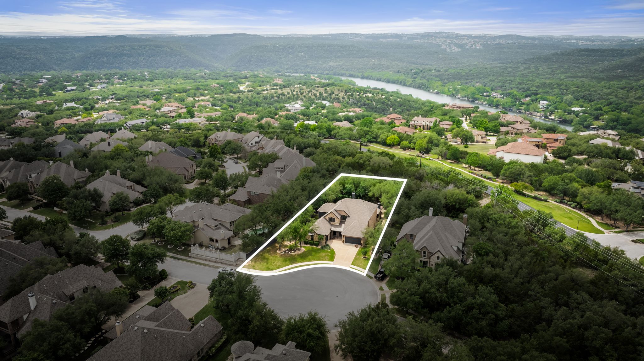 208 SANTALUZ Lane Austin, TX 78732 - Photo 38 of 40