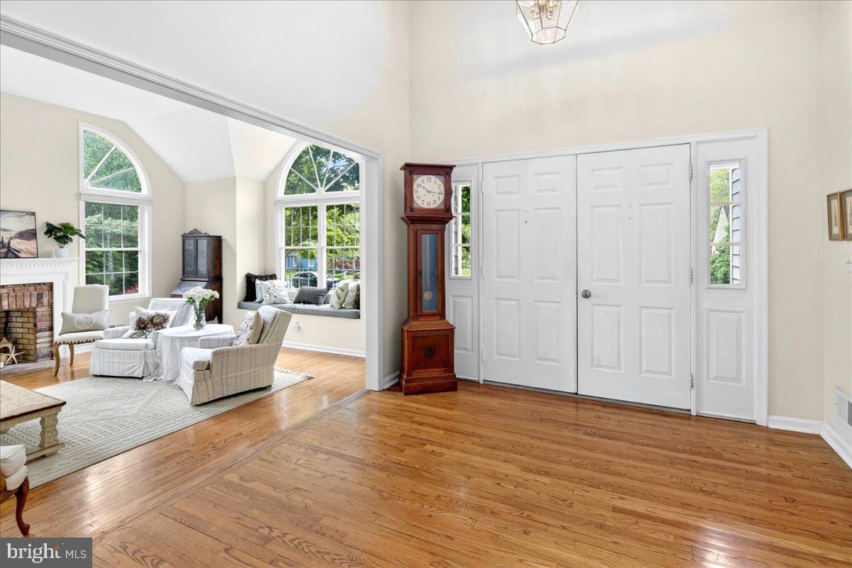 28 Baldwin Street Pennington, NJ 08534 - Photo 4 of 50