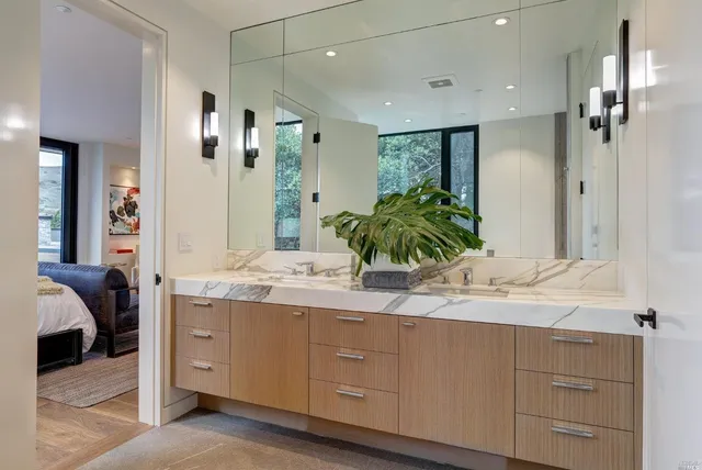 $8,977,000 | 3 Trestle Glen Circle, Tiburon, CA 94920