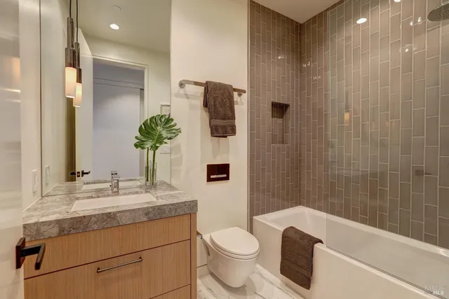 $8,977,000 | 3 Trestle Glen Circle, Tiburon, CA 94920