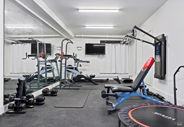 $8,977,000 | 3 Trestle Glen Circle, Tiburon, CA 94920