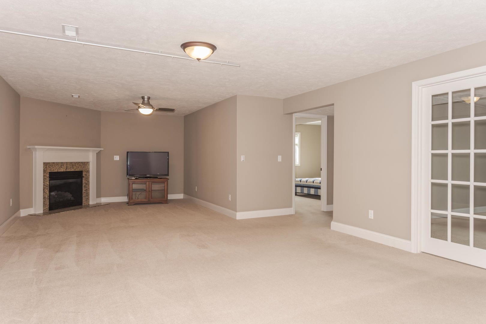2004 Escalade Road Bloomington, IL 61705 - Photo 23 of 30 Gallery Image 23