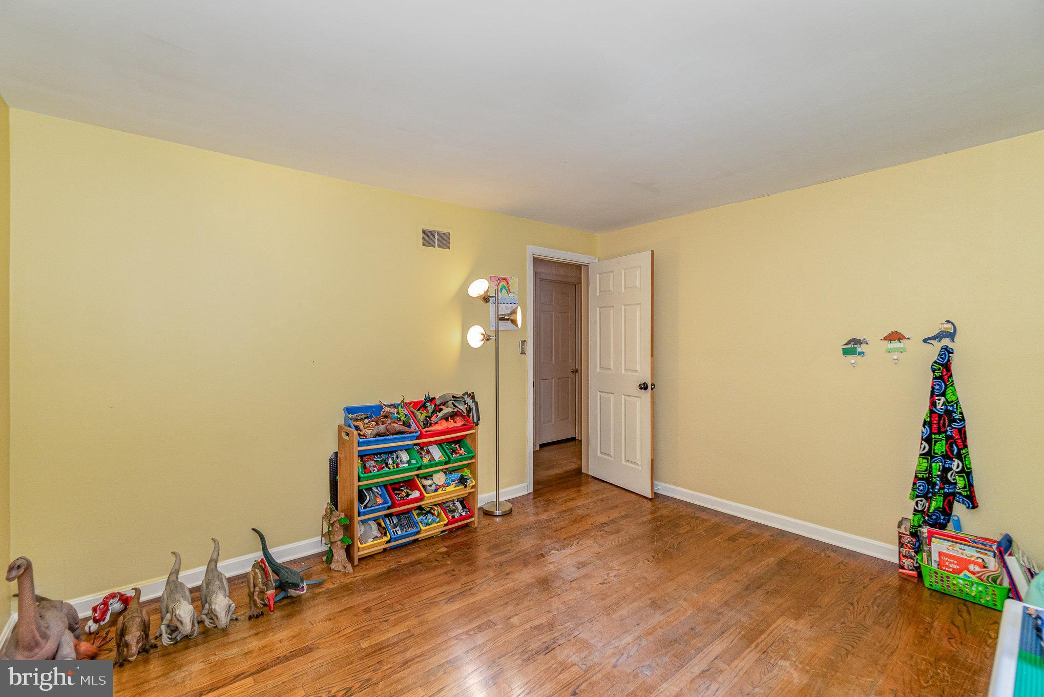 109 Lyn Circle York, PA 17403 - Photo 36 of 50