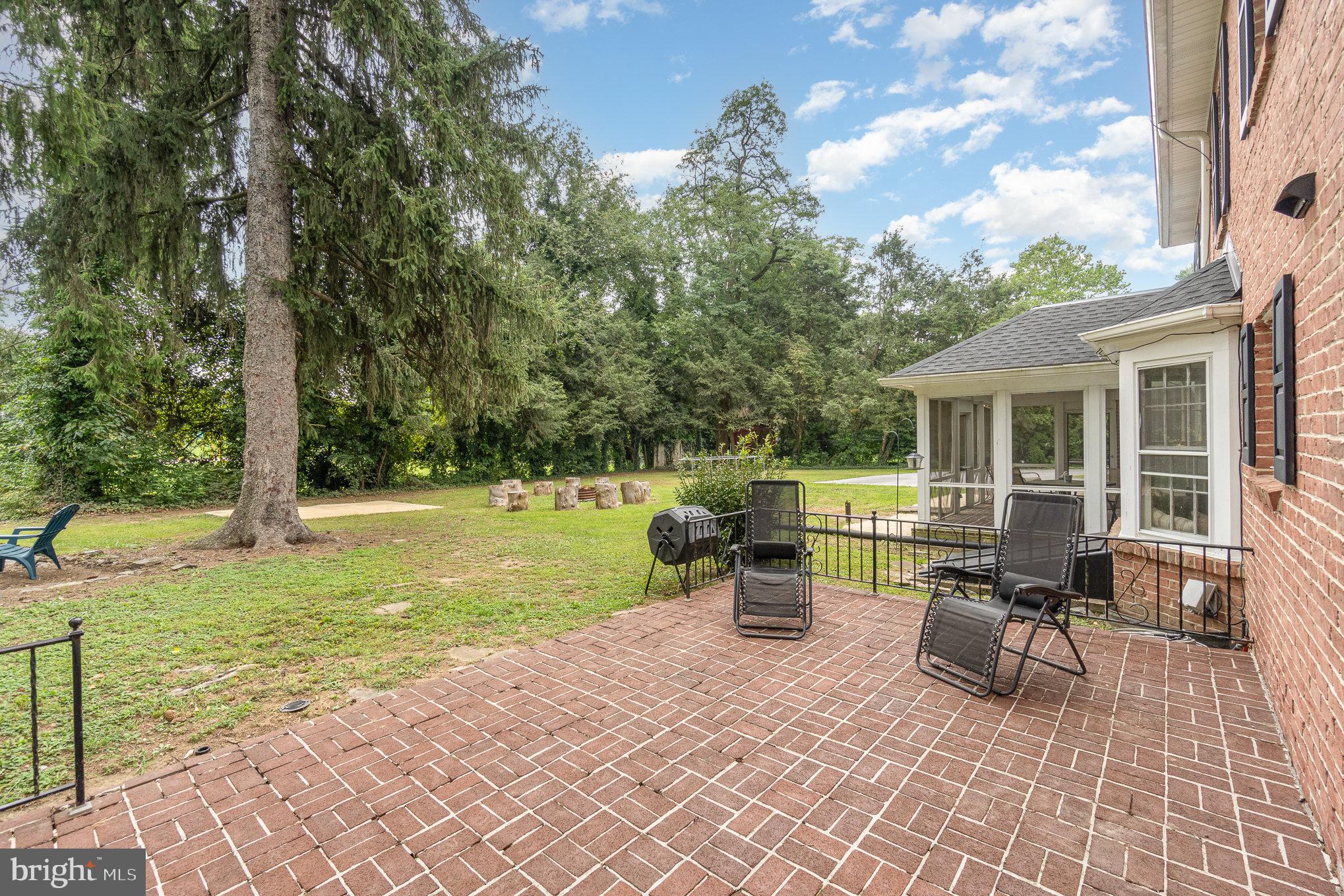 109 Lyn Circle York, PA 17403 - Photo 37 of 50