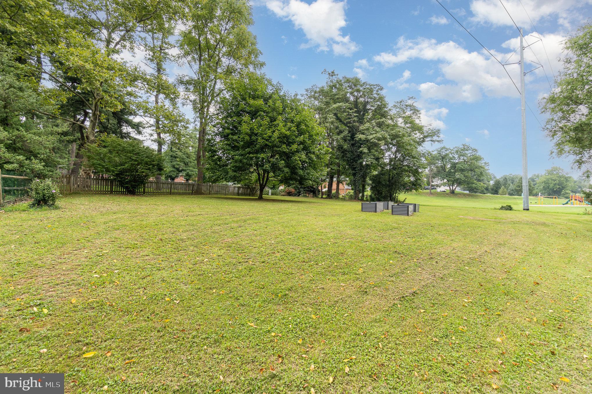 109 Lyn Circle York, PA 17403 - Photo 38 of 50