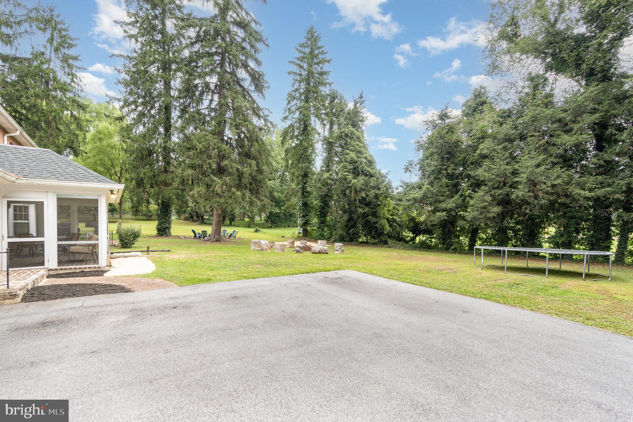 109 Lyn Circle York, PA 17403 - Photo 39 of 50