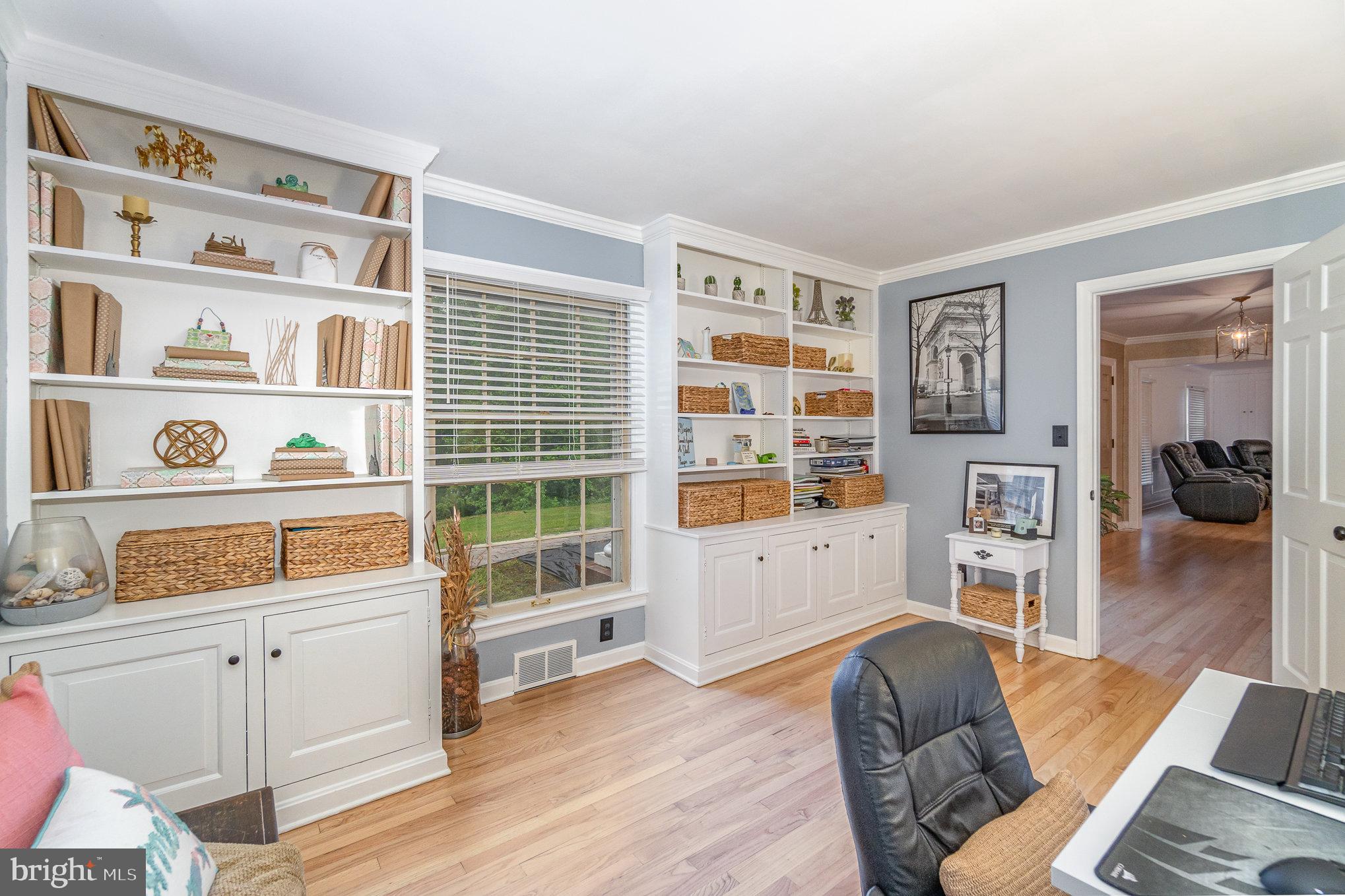 109 Lyn Circle York, PA 17403 - Photo 7 of 50