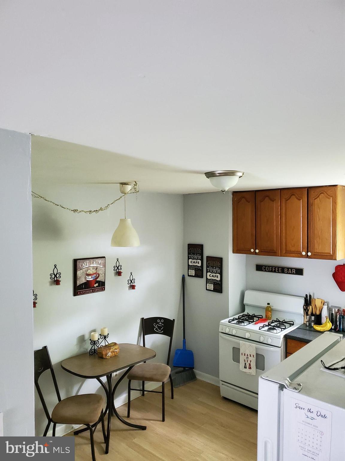 32 Edgewater Avenue Westville, NJ 08093 - Photo 20 of 40 Efficiency upper floor with river view deck