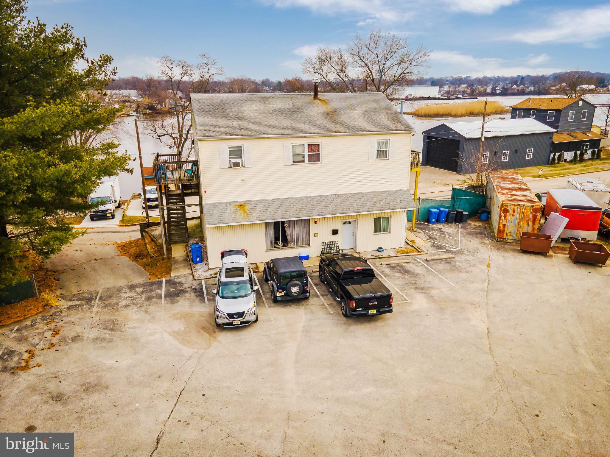 32 Edgewater Avenue Westville, NJ 08093 - Photo 2 of 40