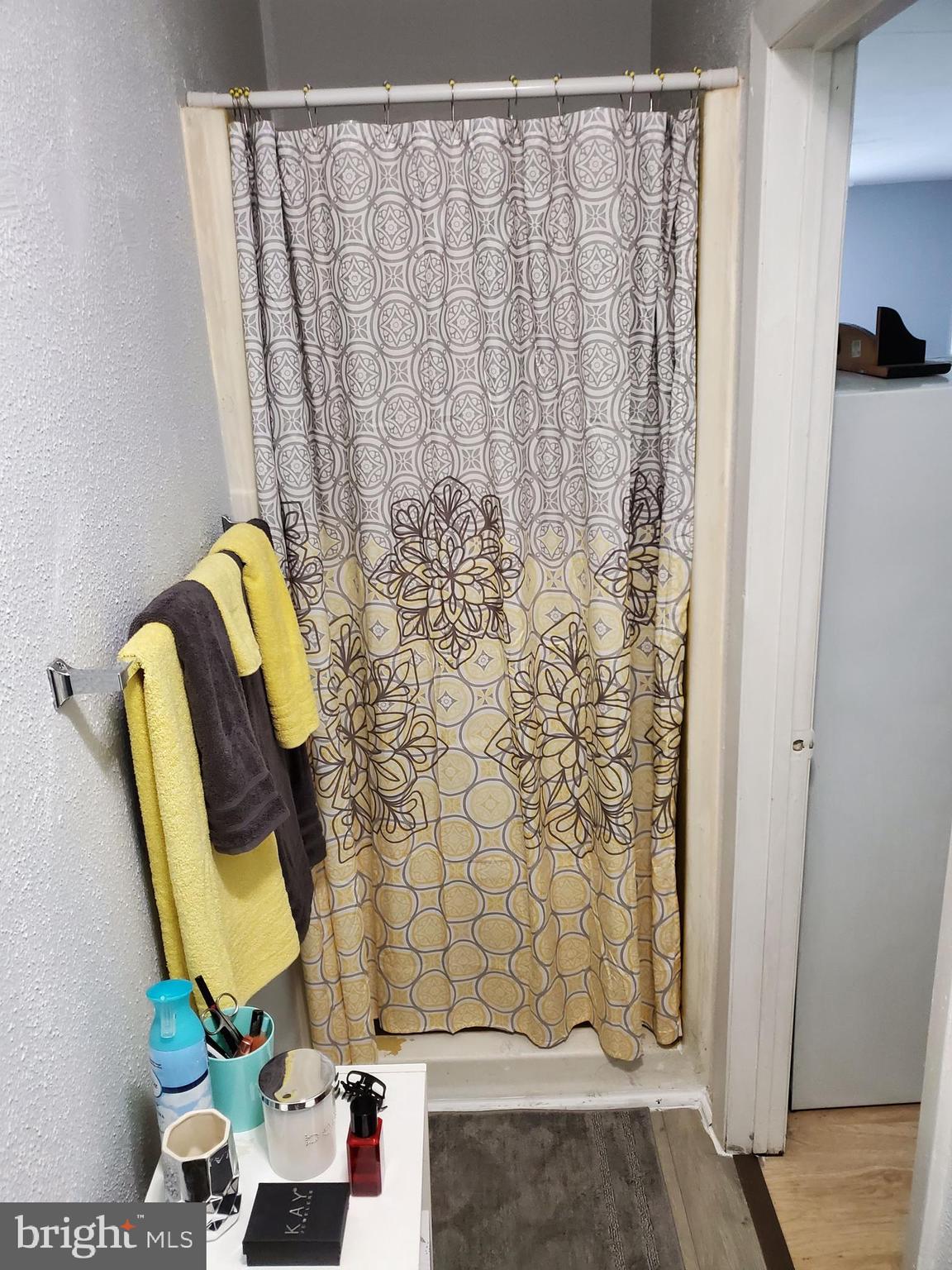 32 Edgewater Avenue Westville, NJ 08093 - Photo 26 of 40 Efficiency upper floor with river view deck