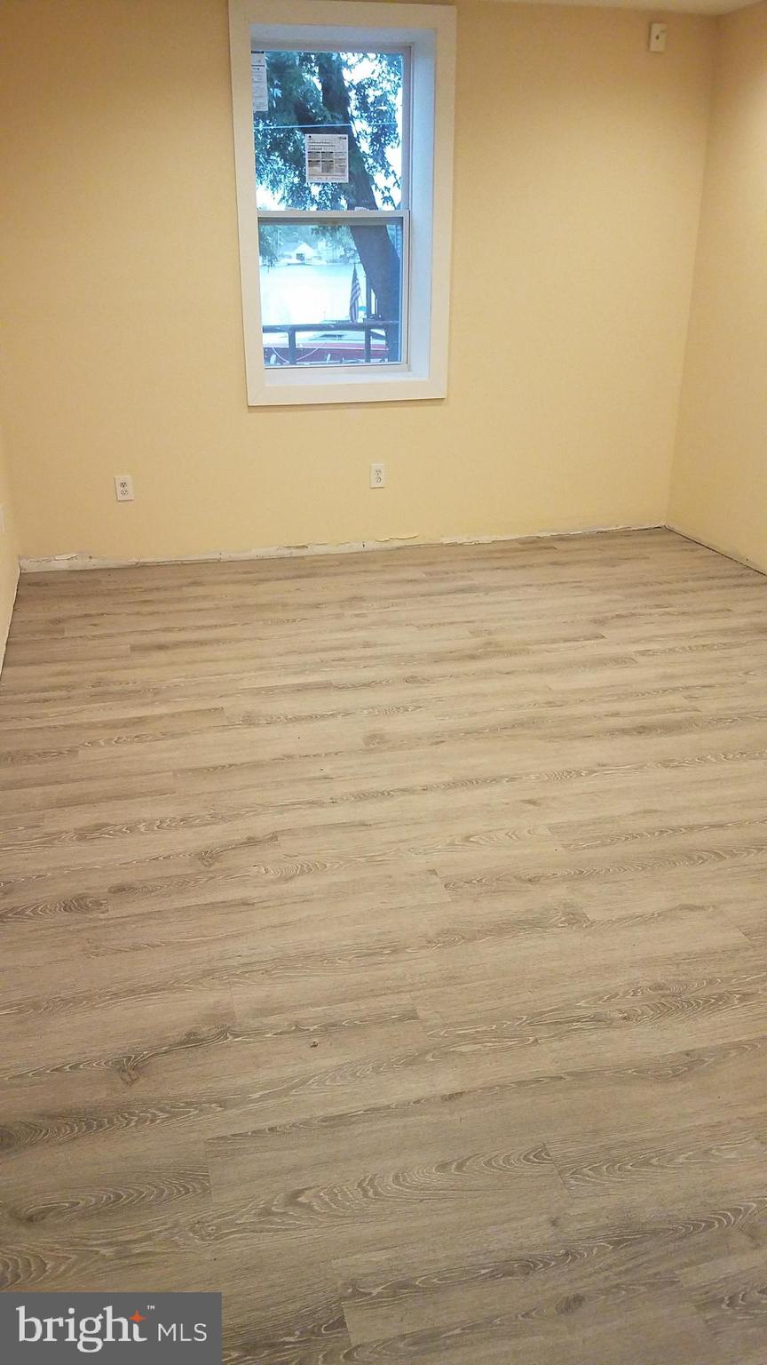 32 Edgewater Avenue Westville, NJ 08093 - Photo 33 of 40 Upstairs 2/1