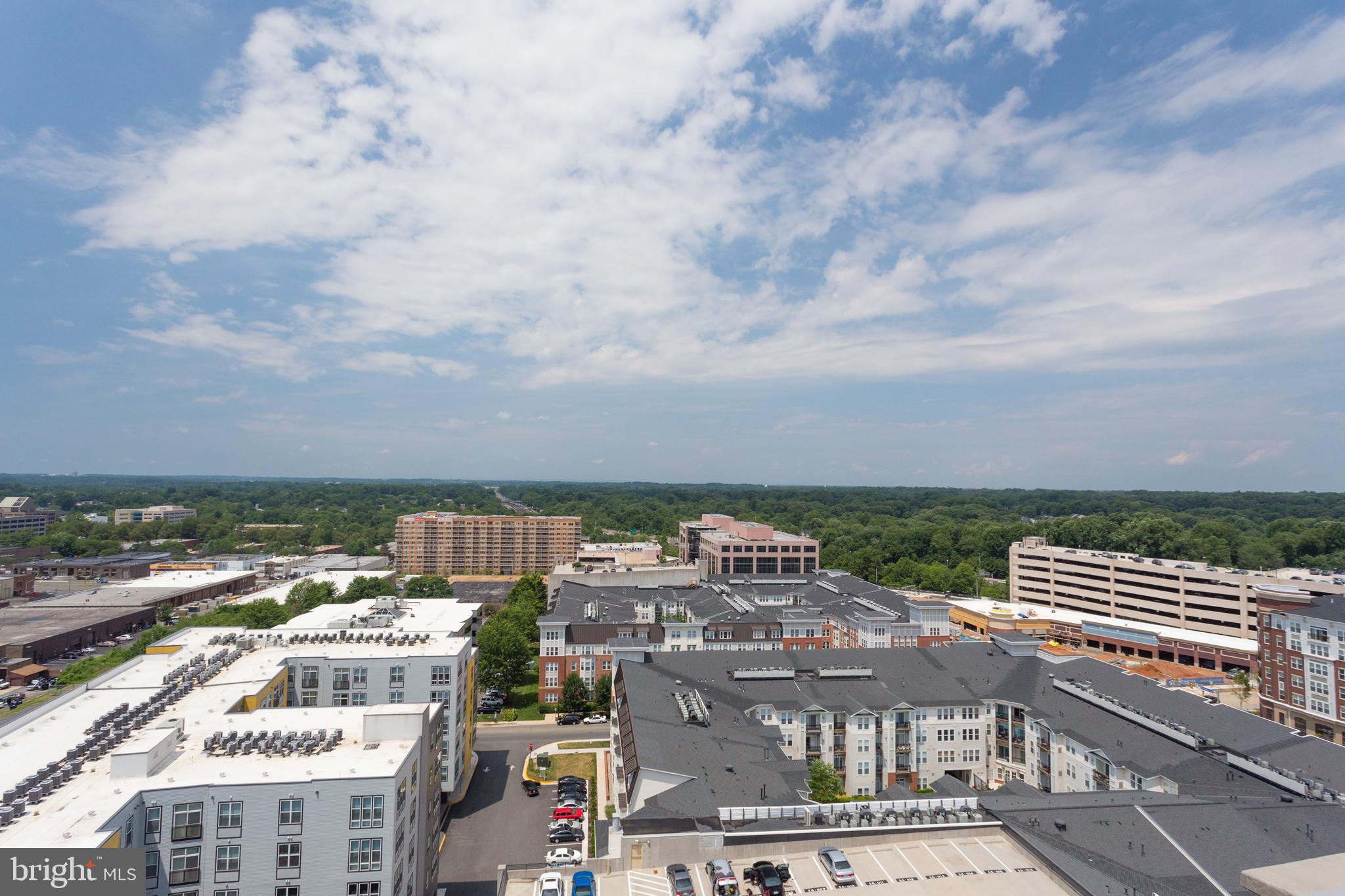2726 Gallows Road, Unit 708 Vienna, VA 22180 - Photo 36 of 38 Rooftop Views.