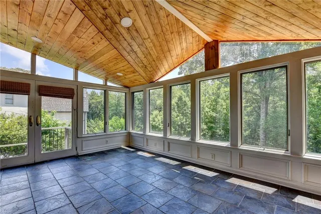 $1,050,000 | 6010 Somerset Court, Suwanee, GA 30024