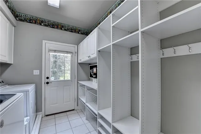 $1,050,000 | 6010 Somerset Court, Suwanee, GA 30024