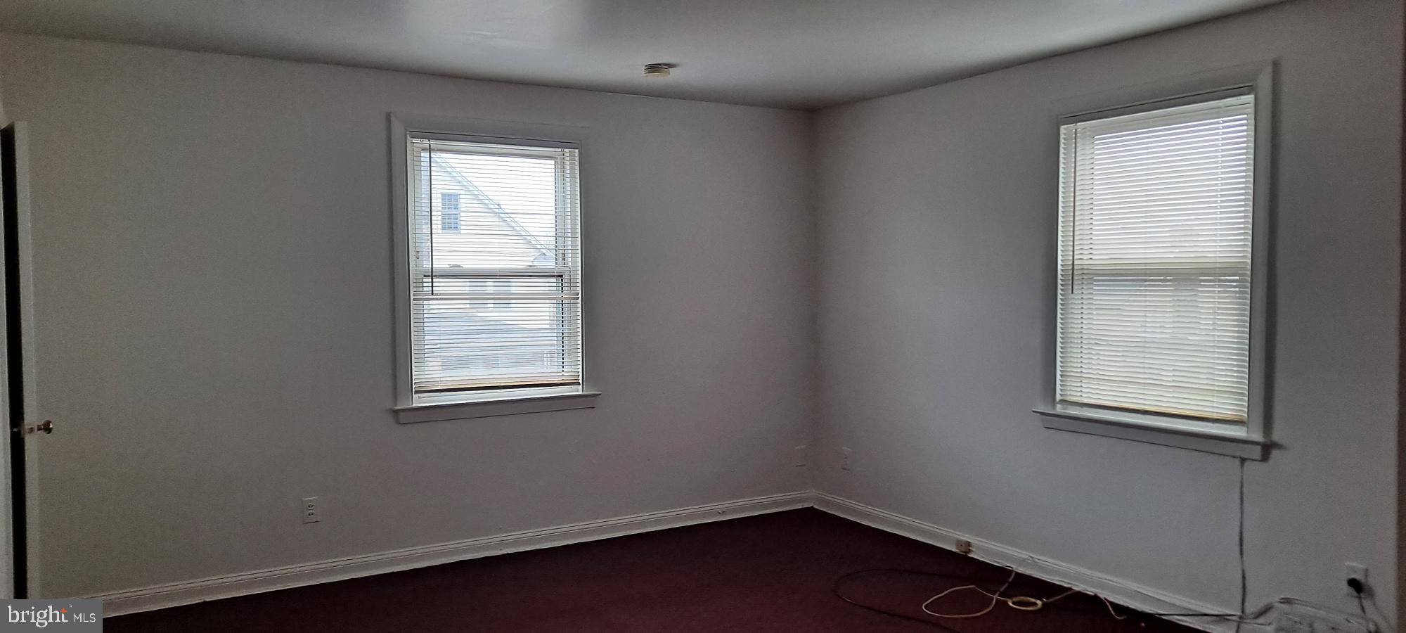 343 East County Line Road Ardmore, PA 19003 - Photo 2 of 7 Living room