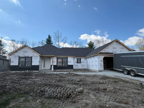 $368,042 | 1196 Farmington Drive, Bluffton, IN 46714