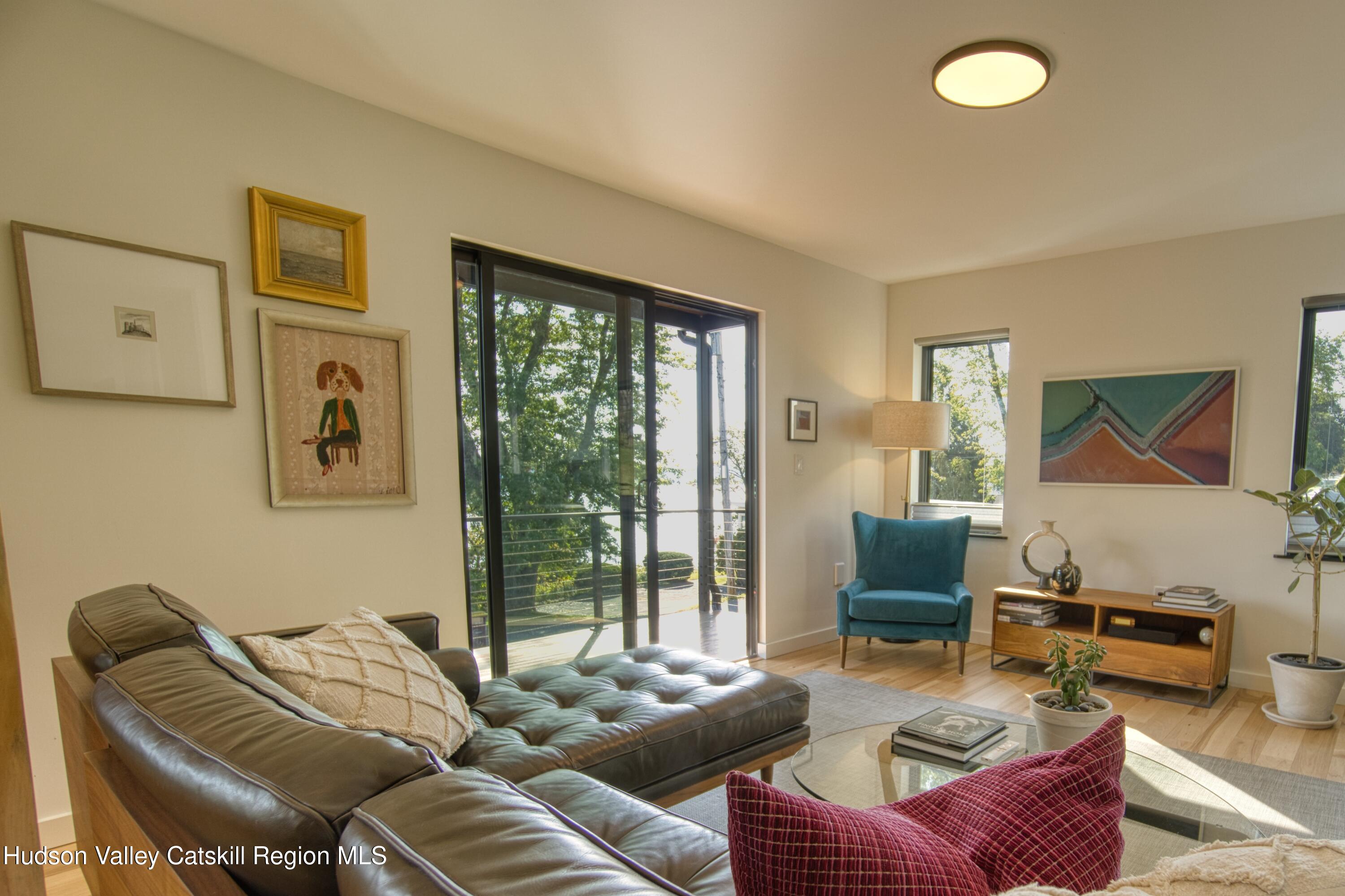 202 Tilden Street Port Ewen, NY 12466 - Photo 11 of 37 DB Living rm water views