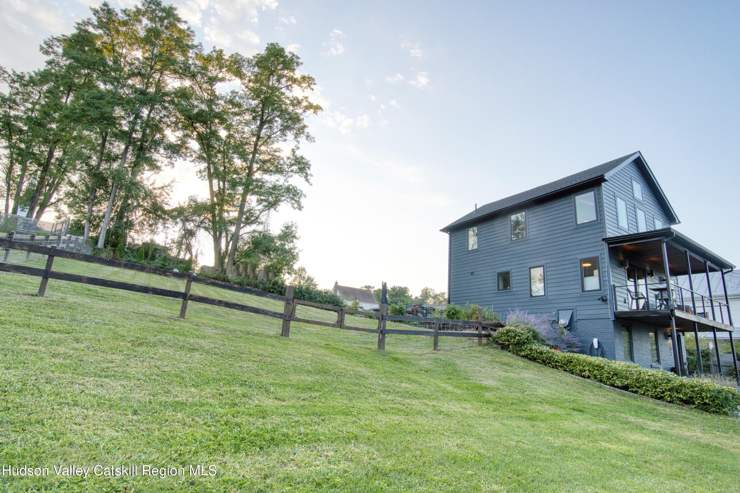 202 Tilden Street Port Ewen, NY 12466 - Photo 6 of 37 HR301602_HDR-2