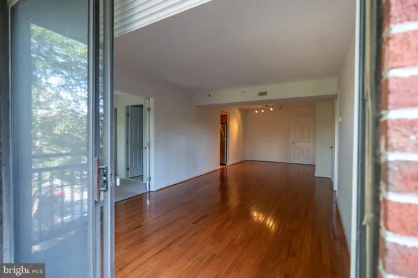 $585,000 | 3401 38th Street Northwest, Unit 316, Washington, DC 20016