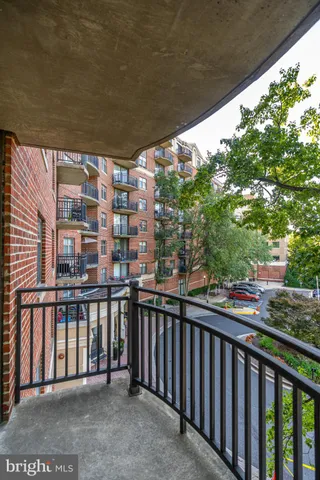 $585,000 | 3401 38th Street Northwest, Unit 316, Washington, DC 20016