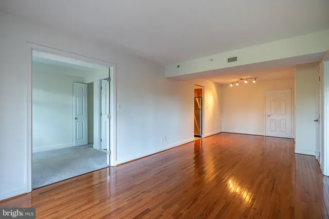 $585,000 | 3401 38th Street Northwest, Unit 316, Washington, DC 20016