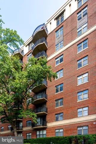 $585,000 | 3401 38th Street Northwest, Unit 316, Washington, DC 20016