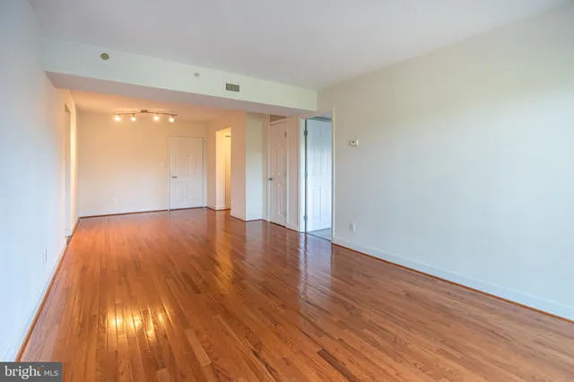 $585,000 | 3401 38th Street Northwest, Unit 316, Washington, DC 20016