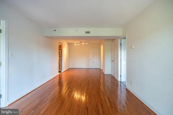 $585,000 | 3401 38th Street Northwest, Unit 316, Washington, DC 20016