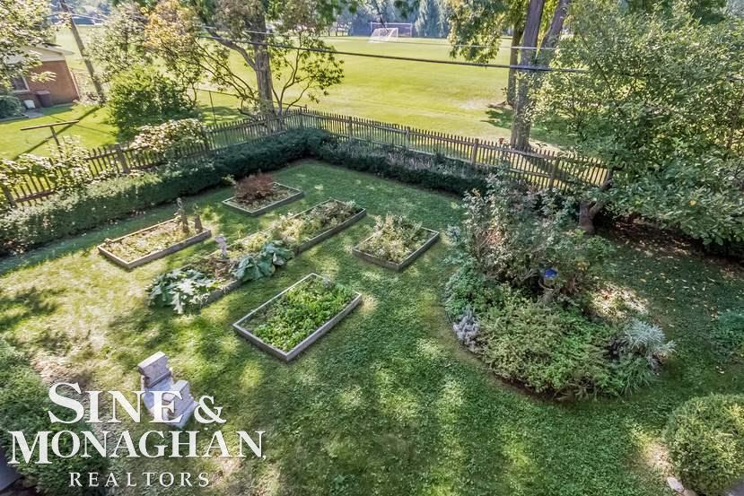 21 Hawthorne Road Grosse Pointe Shores, MI 48236 - Photo 74 of 80