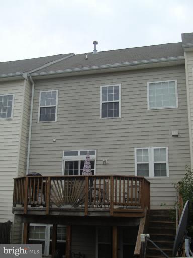 14022 Sawteeth Way Centreville, VA 20121 - Photo 10 of 24 Deck-Backyard