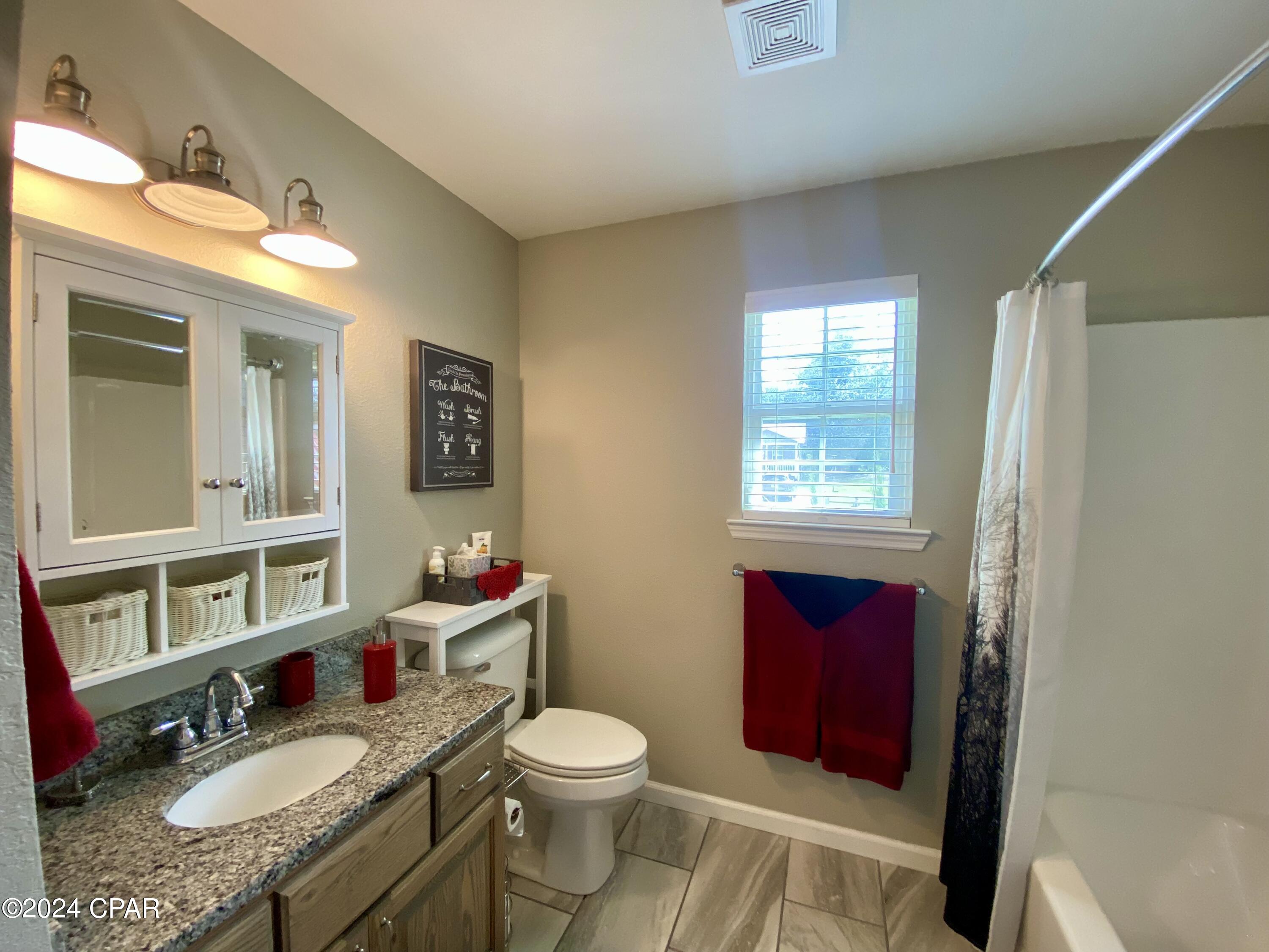 6615 Grande Oak Loop Grand Ridge, FL 32442 - Photo 18 of 51 Gallery Image 18